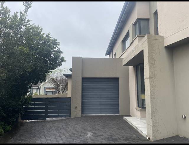 3 BEDROOM HOUSE FOR SALE IN MIDSTREAM RIDGE